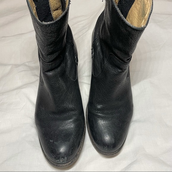 Frye Heeled Chelsea style boot - Picture 4 of 5